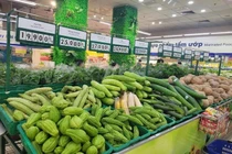 Siêu thị dự trữ hàng tăng gấp 3 lần trước bão Wipha