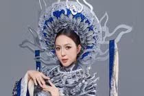 Kiều Duy suýt khóc trước khi thi National Costume ở Miss International 2025