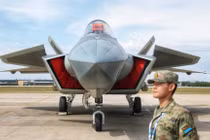 Chiến đấu cơ J-20 lần đầu công khai trưng bày, 300 chiếc xuất xưởng