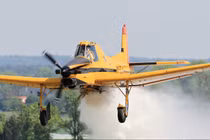 Cạn kiệt khí tài, Ukraine gắn tên lửa lên máy bay phun thuốc sâu đối phó UAV