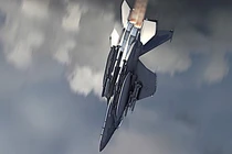 Tiêm kích F-15 lần đầu tiên bị hạ sau 50 năm chiến đấu?