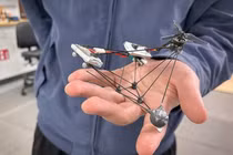 Chiếc drone "bóng ma" quay tròn cực kỳ khó phát hiện
