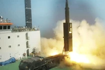 Hàn Quốc đưa tên lửa "quái vật phá hầm" vào thực chiến