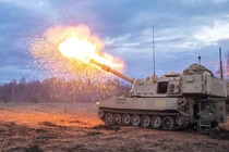 Mỹ vung tiền sản xuất hàng vạn quả đạn chùm