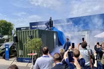 [GALLERY] Đức giới thiệu container "tử thần" phóng hàng loạt UAV tuần kích