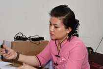 Khởi tố bảo mẫu ném bé trai 14 tháng tuổi xuống nền gạch gây chấn thương sọ não