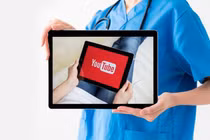 Bác sĩ Google giải nghệ, chuyển sang tư vấn y tế trên YouTube