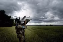 UAV Ukraine bị cáo buộc bay lạc vào nước NATO gây sự cố điện