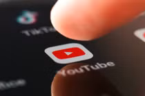 YouTube triển khai công nghệ xác minh độ tuổi bằng AI