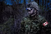 Canada dừng mua kính nhìn đêm của Mỹ do nghi thao túng thầu