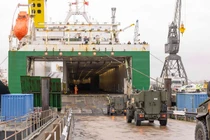 Quân đội Anh huy động 9 công ty vận tải biển bù đắp thiếu hụt hậu cần