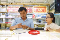 Xử phạt 03 cơ sở kinh doanh vàng không đủ hàm lượng