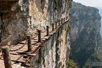 'Ba con đường không nên đi' chứa đựng điềm báo cuộc đời