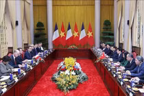 Chủ tịch nước Lương Cường hội đàm với Tổng thống Pháp Macron