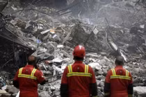 Chiến sự Trung Đông ngày 26/3, ngoại giao chạy đua cùng bom đạn