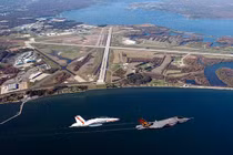 Thứ bí ẩn Hải quân Mỹ cất giấu tạo nghi vấn về chương trình UFO