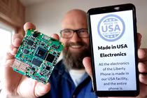 Dẫn chứng "làm tại Mỹ", điện thoại cơ bản có giá tới 2000$