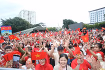 Từ 30/8, bắt đầu trao quà 100.000 đồng cho công dân nhân dịp 2/9