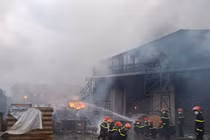 Chi tiết vụ cháy xưởng phế liệu khiến 5 người tử vong