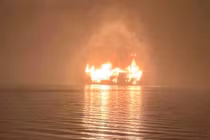 Rà soát điều kiện an toàn toàn bộ tàu du lịch Vịnh Hạ Long sau vụ cháy tàu