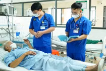 Từ việc nhiều người nhập viện, hôn mê do nắng nóng