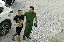 Nói lời khó nghe còn rút dao đâm bạn nhậu gây thương tích