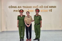 Khởi tố, bắt tạm giam DJ Ngân 98