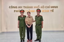 Khởi tố, bắt tạm giam DJ Ngân 98