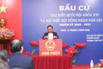 Trưởng Ban Tuyên giáo và Dân vận Trung ương Trịnh Văn Quyết bỏ phiếu bầu cử