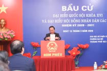 Trưởng Ban Tuyên giáo và Dân vận Trung ương Trịnh Văn Quyết bỏ phiếu bầu cử