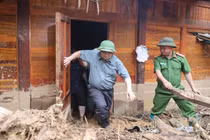 Thủ tướng Phạm Minh Chính thăm hỏi người dân Điện Biên chịu ảnh hưởng mưa lũ