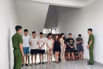 Nhóm nam nữ sử dụng ma túy trong chung cư tại Hưng Yên