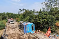 Công an Lào Cai thông tin vụ lật xe khách 3 người chết, 5 người bị thương