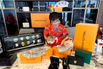 Siêu xe, đồng hồ, tiền, vàng “khủng” thu giữ trong vụ Mr Pips