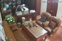 Thấy gì từ vụ người đàn ông "thân mật với nhiều phụ nữ"?