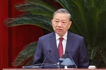 Bộ Chính trị yêu cầu khởi công nhà máy điện hạt nhân, đường sắt quốc tế từ đầu năm 2026