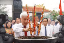 TP Hải Dương dâng hương tưởng nhớ Chủ tịch Hồ Chí Minh