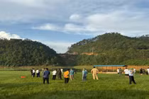 Lái xe xuống lòng đập ở Quảng Ninh, hai vợ chồng tử vong