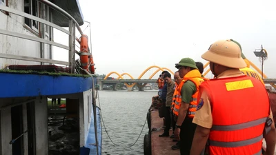 Lật tàu Vịnh Xanh 58 trên Vịnh Hạ Long- “Soi” kiểm định an toàn tàu du lịch 