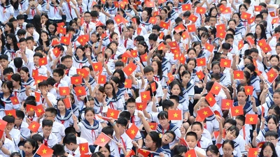 14 nhóm học sinh, sinh viên được miễn học phí
