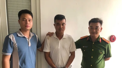 Bắt kẻ giả danh bác sĩ có ý định xâm hại trẻ em