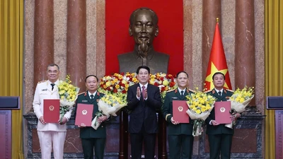 Trợ lý Tổng Bí thư cùng 3 sĩ quan cấp cao được thăng hàm Thượng tướng