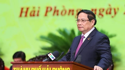Thủ tướng đề nghị Hải Phòng giữ vững vai trò tiên phong 