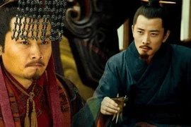 Thoái vị rồi, sao Hán Hiến Đế không trốn theo Lưu Bị?