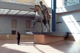 Giải mã bức tượng cổ có chiều cao 'khủng' tạc hoàng đế nổi tiếng La Mã