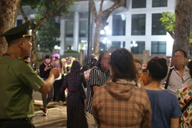 Yêu cầu người dân không sớm giữ chỗ xem diễu binh