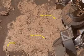 Tàu thám hiểm của NASA phát hiện 7 phân tử hữu cơ mới trên sao Hỏa