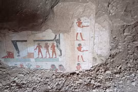 Khai quật 3 mộ cổ Ai Cập, chấn động lai lịch chủ nhân