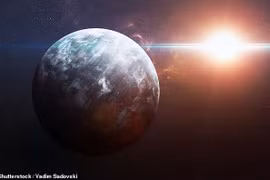 Phát hiện thiên thể khổng lồ mới ở rìa Hệ Mặt trời