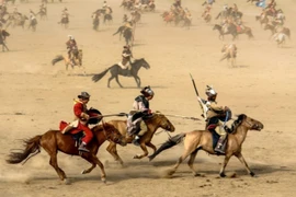 Kế sách tàn khốc giúp Thành Cát Tư Hãn hạ kinh đô triệu dân